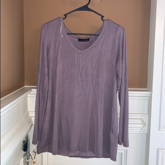 Rae Mode Top - Picture 1 of 2